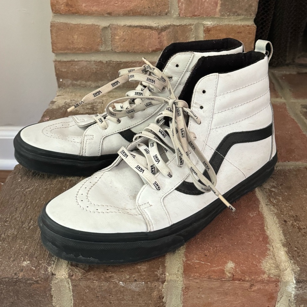 Vans “Off The Wall” high top sneakers